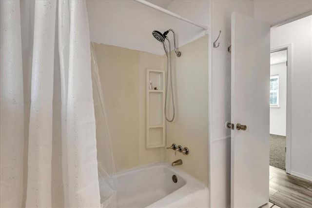 203 Kimberly Lane, Yukon, OK 73099