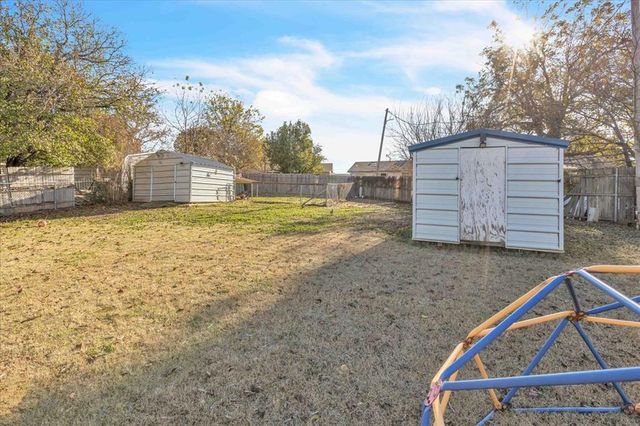 203 Kimberly Lane, Yukon, OK 73099