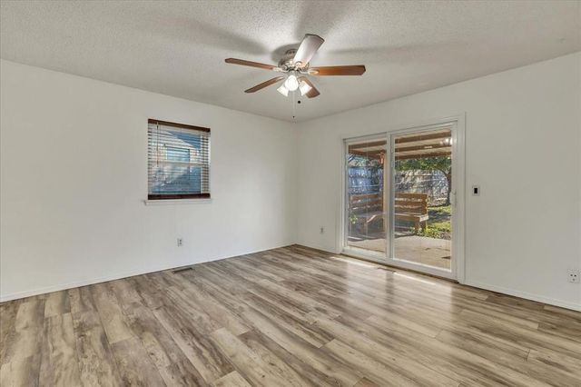 203 Kimberly Lane, Yukon, OK 73099