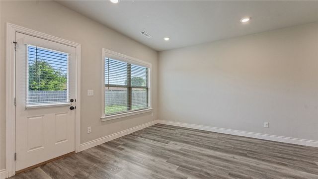 1031 Pebble Pass, Centerton, AR 72719