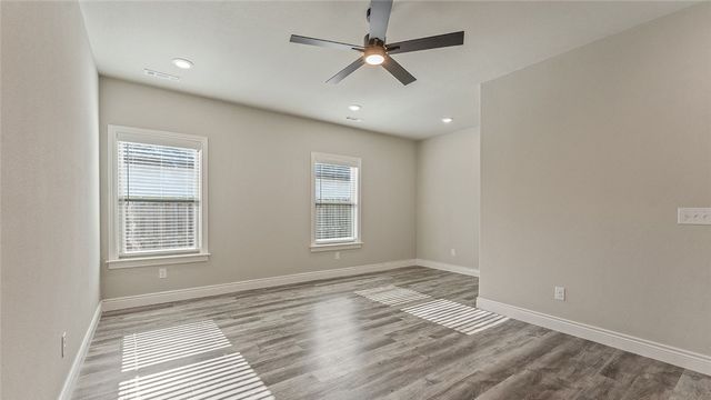 1031 Pebble Pass, Centerton, AR 72719