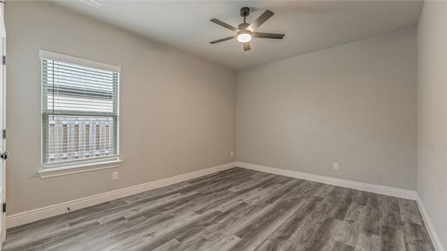 1031 Pebble Pass, Centerton, AR 72719