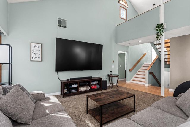 1301 Gartland Avenue, Janesville, WI 53548