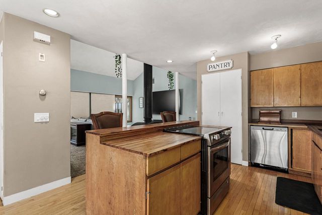 1301 Gartland Avenue, Janesville, WI 53548