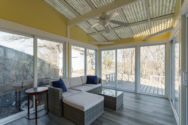 1301 Gartland Avenue, Janesville, WI 53548