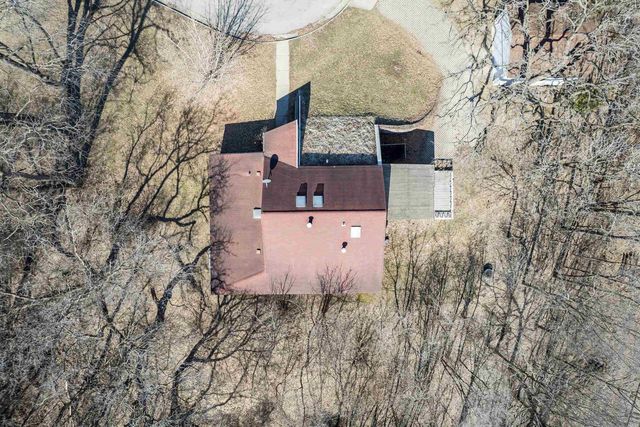 1301 Gartland Avenue, Janesville, WI 53548