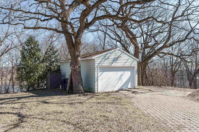 1301 Gartland Avenue, Janesville, WI 53548