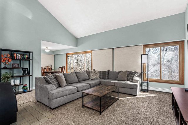 1301 Gartland Avenue, Janesville, WI 53548