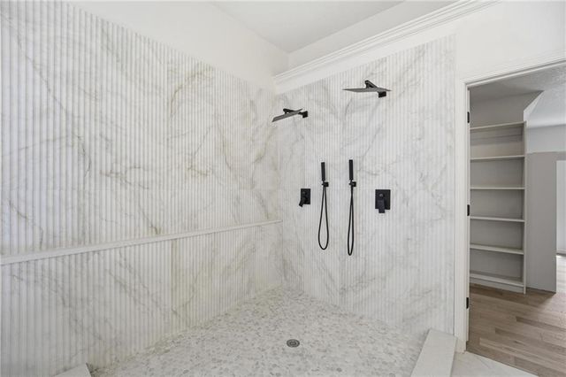 2634 SW Wintervalley Drive, Lee's Summit, MO 64081
