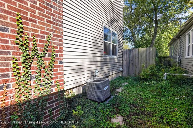 208 Milford Street, East Lansing, MI 48823