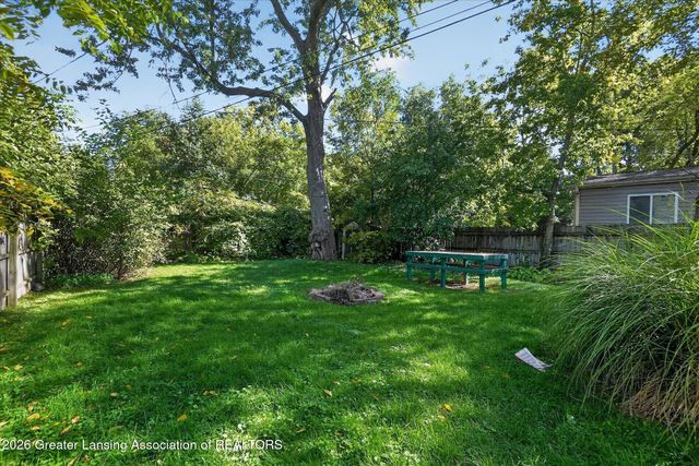 208 Milford Street, East Lansing, MI 48823