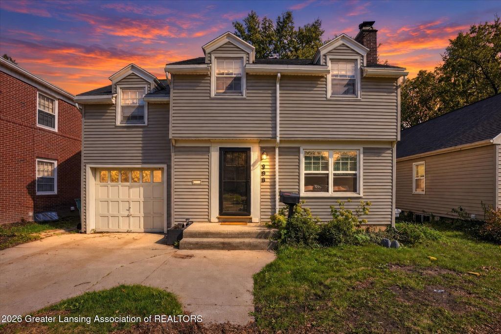 208 Milford Street, East Lansing, MI 48823