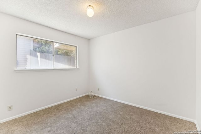 3619 mapleton, San Antonio, TX 78230