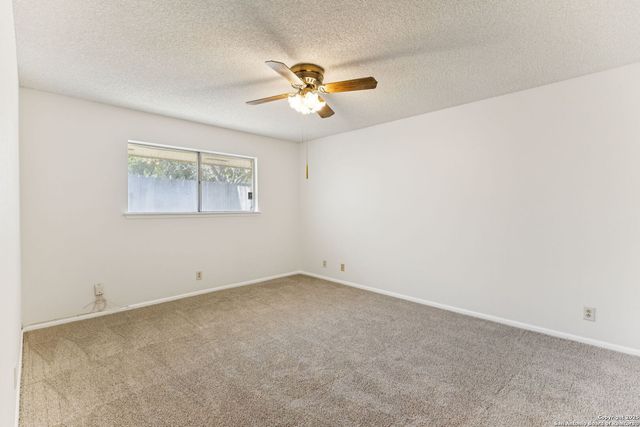 3619 mapleton, San Antonio, TX 78230