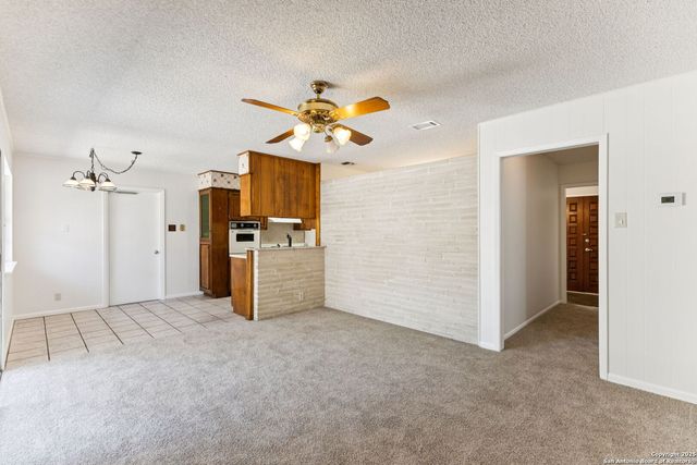 3619 mapleton, San Antonio, TX 78230