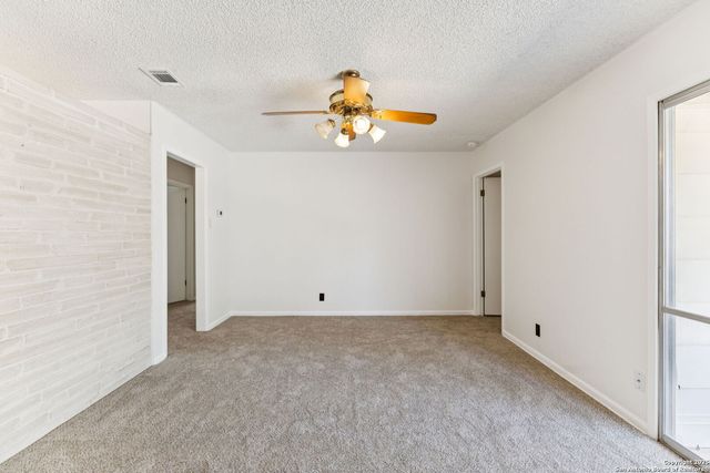 3619 mapleton, San Antonio, TX 78230