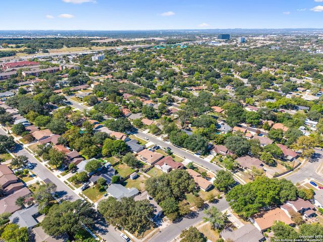 3619 mapleton, San Antonio, TX 78230