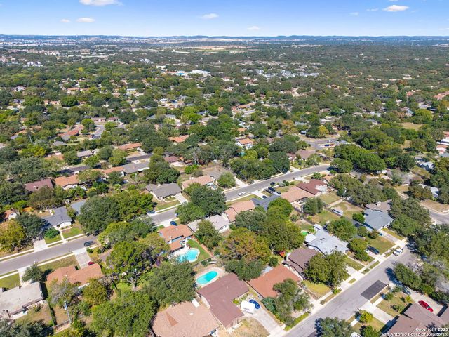 3619 mapleton, San Antonio, TX 78230