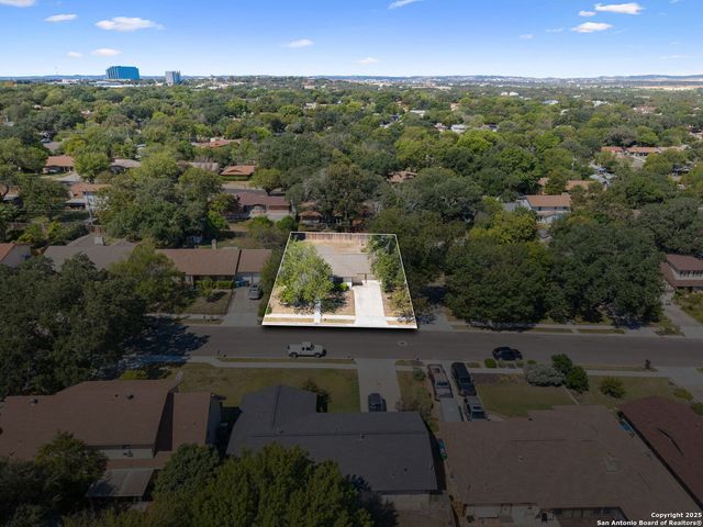 3619 mapleton, San Antonio, TX 78230