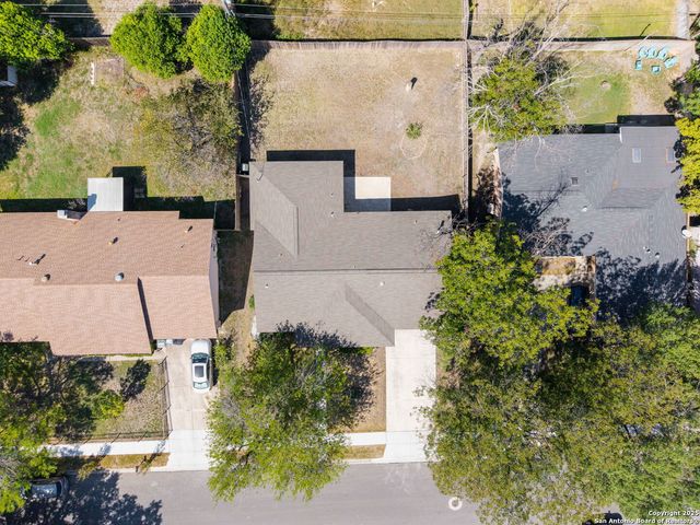 3619 mapleton, San Antonio, TX 78230