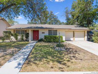 3619 mapleton, San Antonio, TX 78230