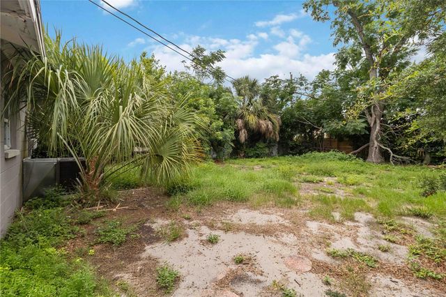 7012 40TH AVENUE N, St Petersburg, FL 33709