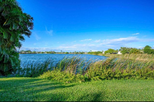 4101 N Waterview Circle 41-a, Palm Springs, FL 33461
