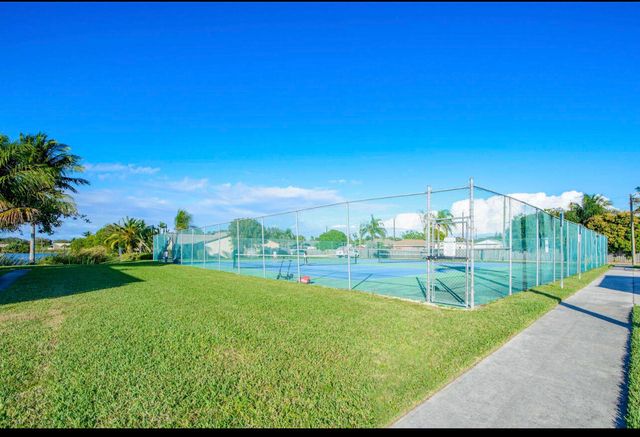 4101 N Waterview Circle 41-a, Palm Springs, FL 33461