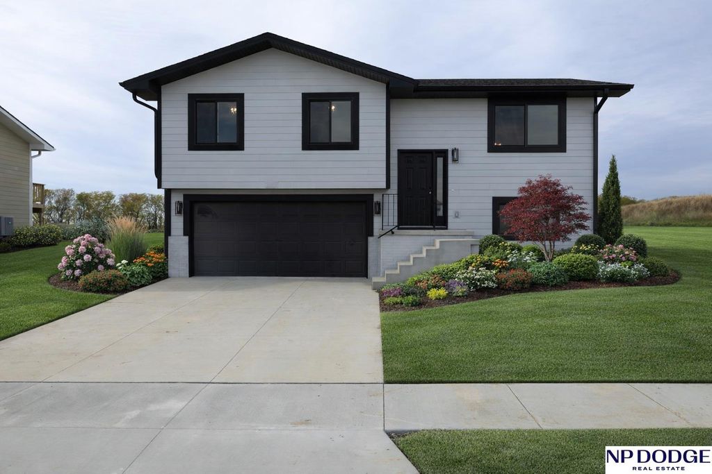2524 NW 58th Street, Lincoln, NE 68524