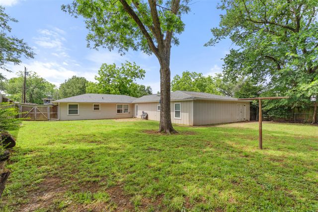 245 Parkins Street, Sulphur Springs, TX 75482