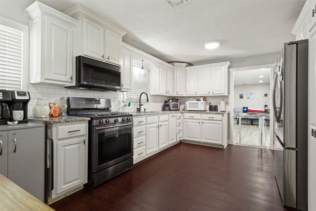 245 Parkins Street, Sulphur Springs, TX 75482
