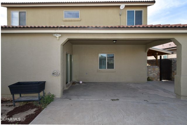 300 Saltford Place, El Paso, TX 79928