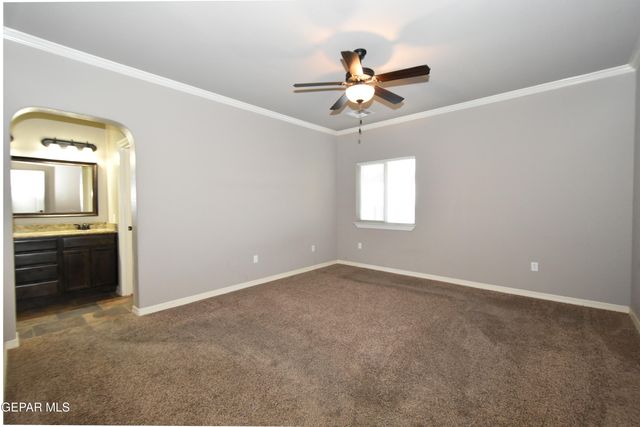 300 Saltford Place, El Paso, TX 79928