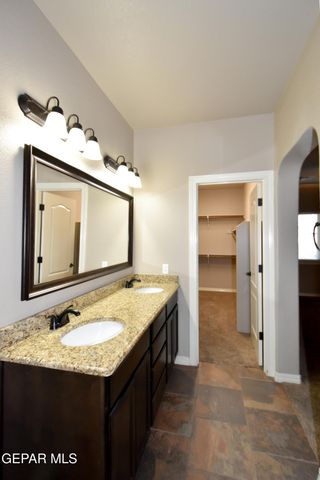 300 Saltford Place, El Paso, TX 79928