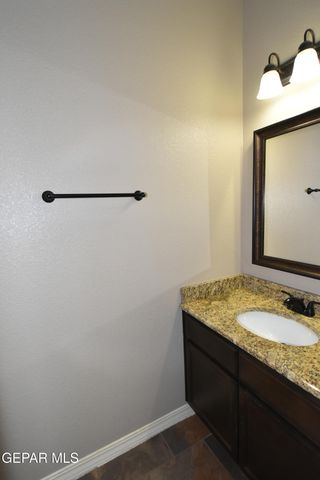 300 Saltford Place, El Paso, TX 79928