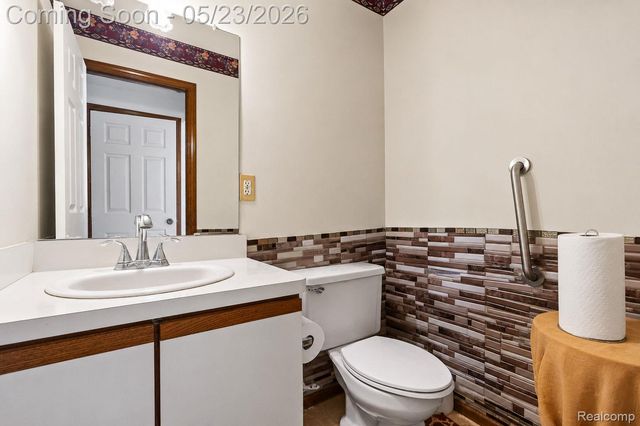 19767 Liverpool Avenue, Livonia, MI 48152