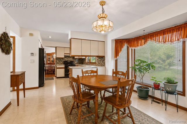 19767 Liverpool Avenue, Livonia, MI 48152