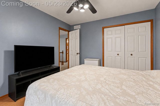 19767 Liverpool Avenue, Livonia, MI 48152
