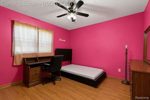 19767 Liverpool Avenue, Livonia, MI 48152