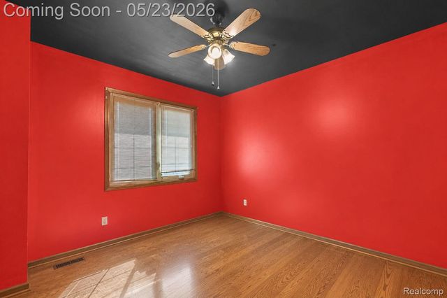 19767 Liverpool Avenue, Livonia, MI 48152