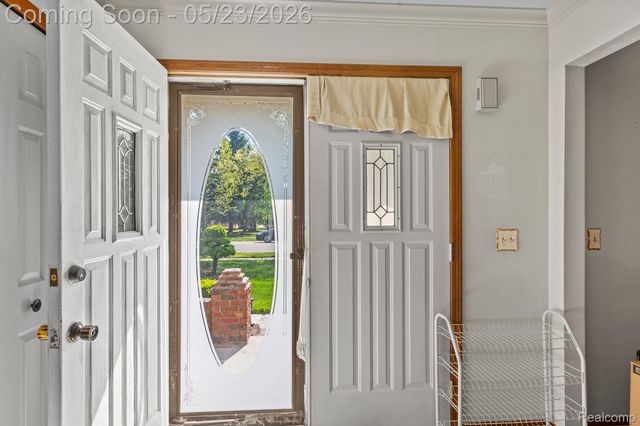 19767 Liverpool Avenue, Livonia, MI 48152