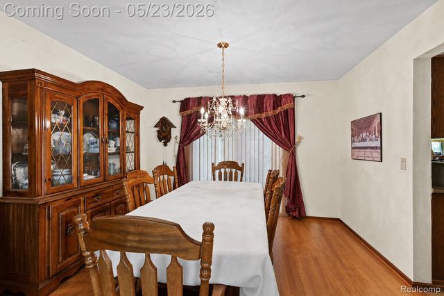 19767 Liverpool Avenue, Livonia, MI 48152