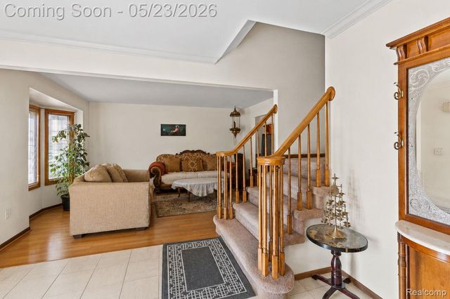 19767 Liverpool Avenue, Livonia, MI 48152