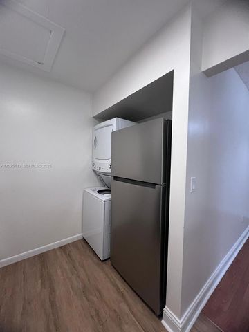 2570 W 67th Pl 21-2, Hialeah, FL 33016