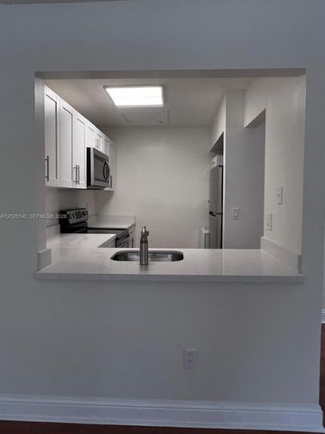 2570 W 67th Pl 21-2, Hialeah, FL 33016