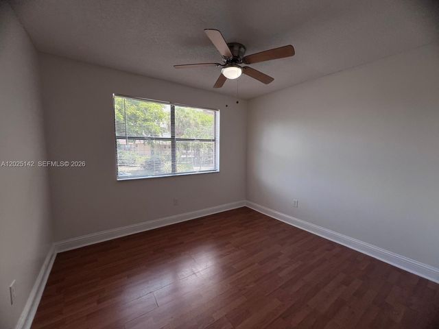 2570 W 67th Pl 21-2, Hialeah, FL 33016