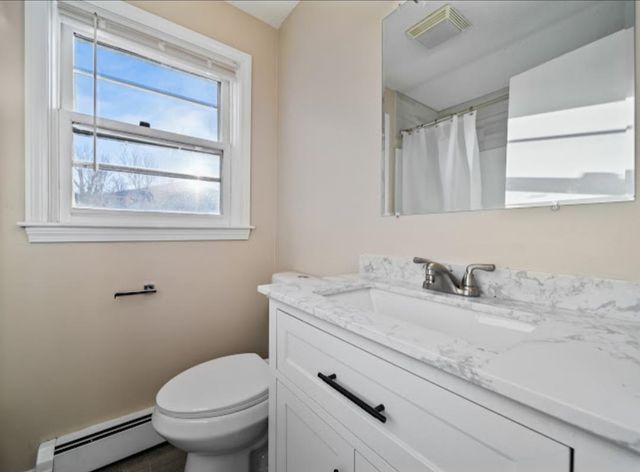 4 Norman Drive L, Derry, NH 03038