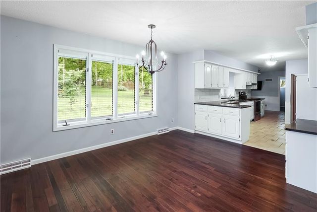 304 S Delaware Street, Archie, MO 64725