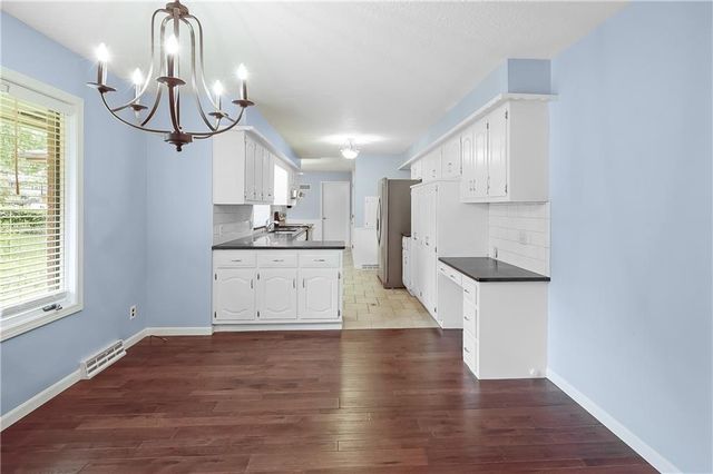 304 S Delaware Street, Archie, MO 64725