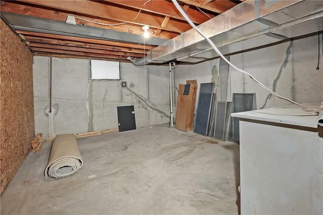 304 S Delaware Street, Archie, MO 64725